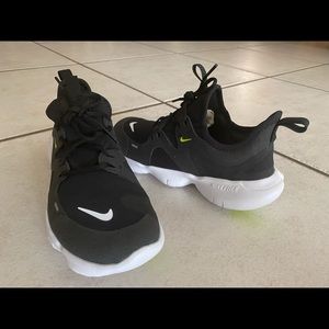 brand new nike free run